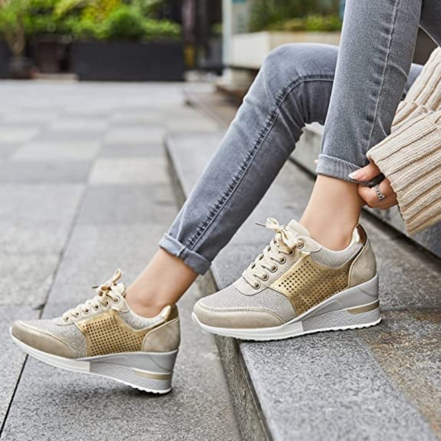 Wedge Sneakers- Erhöhe deinen Stil mit Komfort!