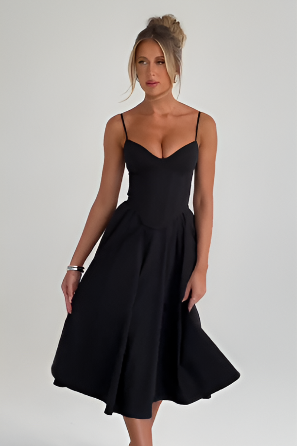 Alarica™ - Elegantes Midikleid für Frauen