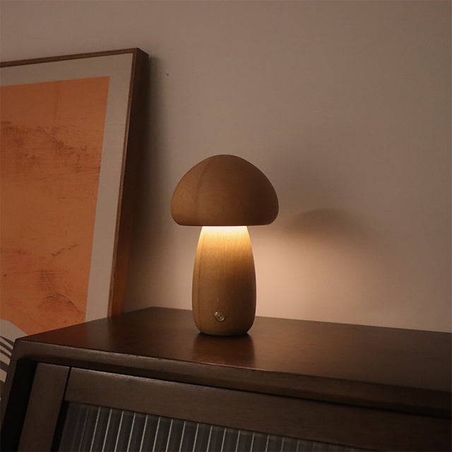 (50% Rabatt) | MushroomLamp™ - Einzigartige Pilz-Tischlampe aus Holz