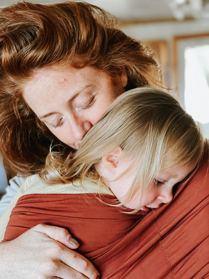 TenderHug Bonding Comforter – Sanfte Nähe für Mama & Baby