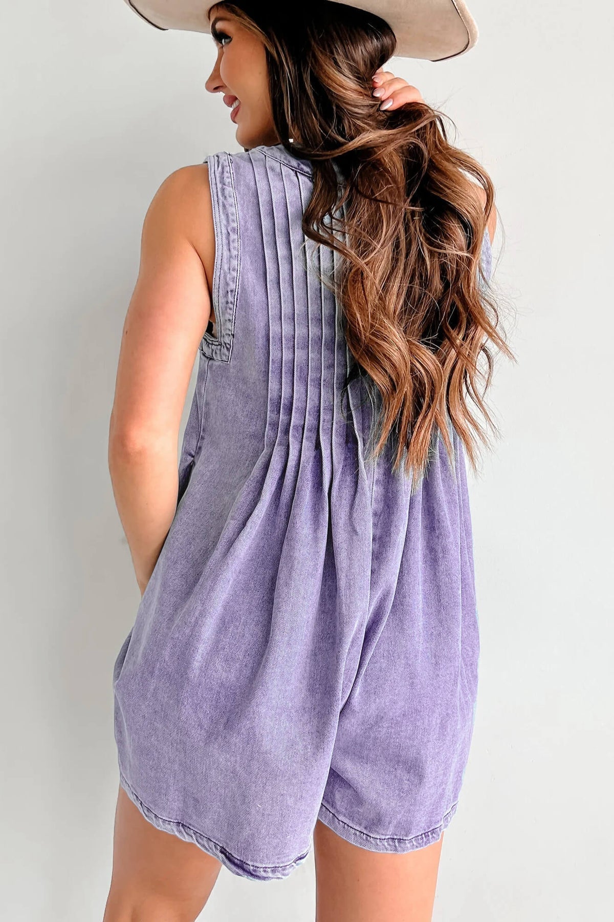 Abbey | Luchtige Denim Romper met Striksluiting